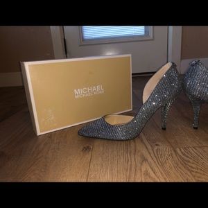 Michael Kors Glitter High Pump (silver)